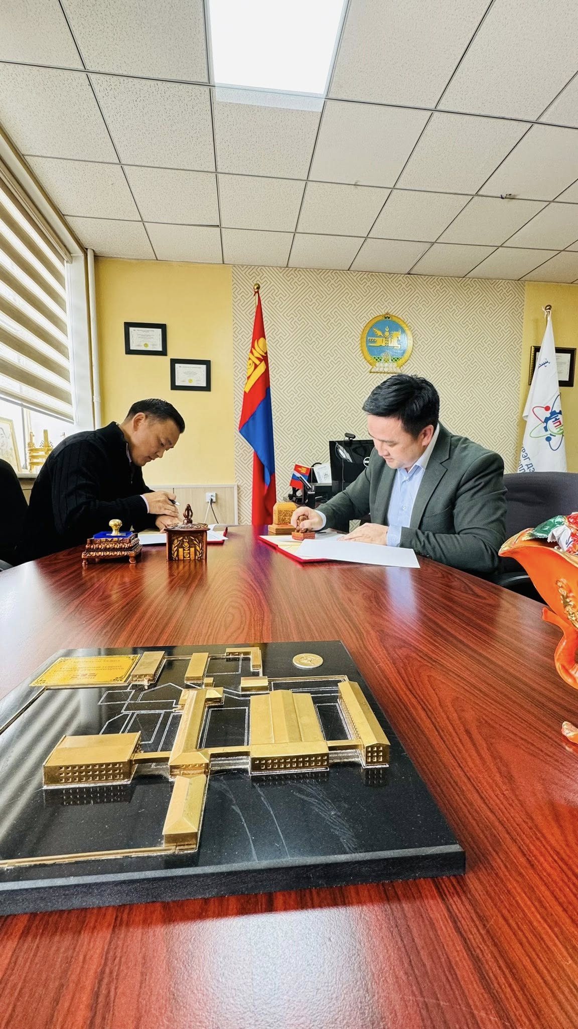 Налайх дүүргийн соёлын ордонтой хамтран ажиллах санамж бичиг байгууллаа